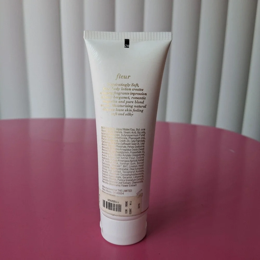 Simply Modern Fleur Body Lotion 4.0oz Floral Bergamot Magnolia Wood The Limited